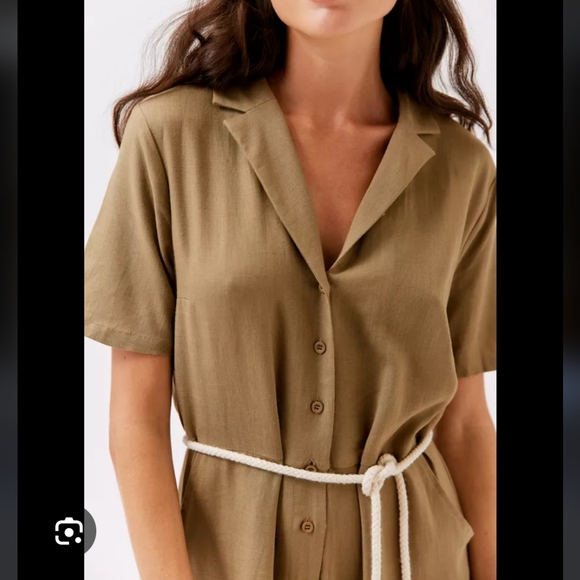 UO Simone Linen Collared Jumpsuit - Picture 2 of 8